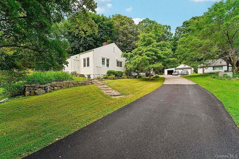 77 Baron De Hirsch Road