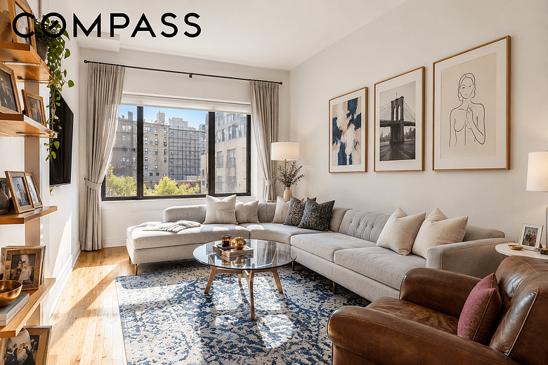77 Bleecker Street #819