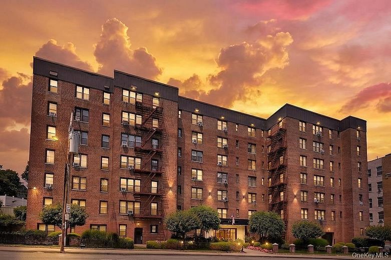 77 Bronx River Road #1E