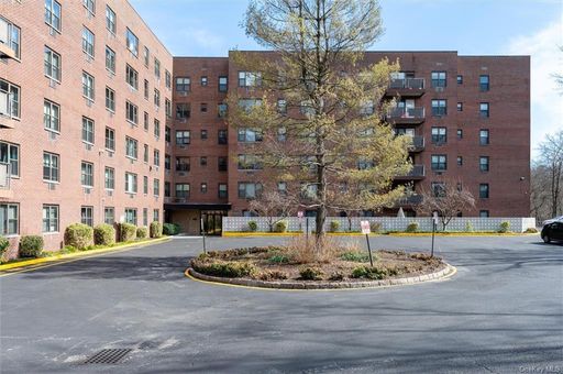 Image 1 of 18 for 77 Carpenter Avenue #1R in Westchester, Mount Kisco, NY, 10549