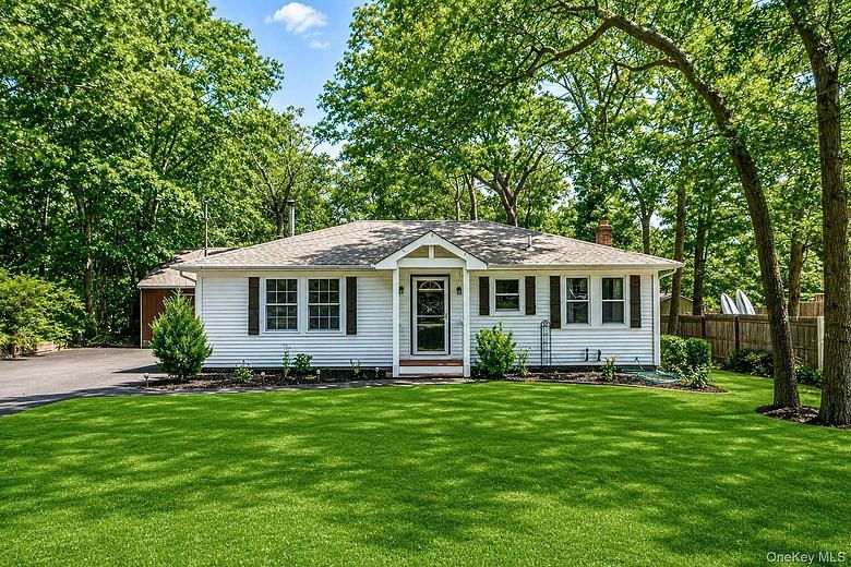 77 Elmhurst Avenue