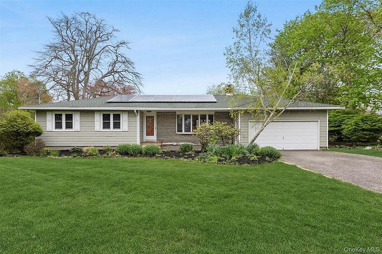 77 Evergreen Avenue