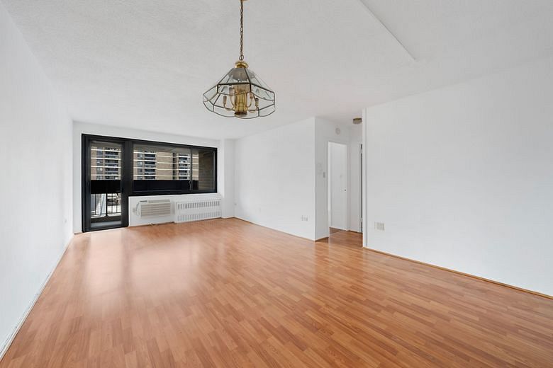 77 Fulton Street #7M