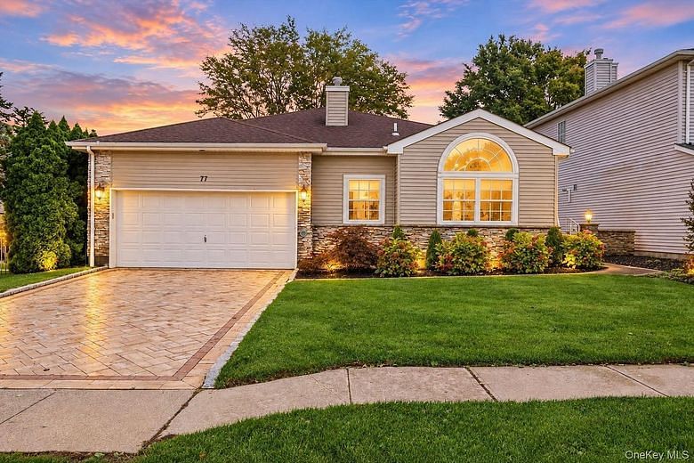 77 Hamlet Drive