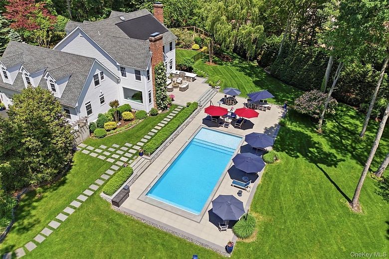 77 Mud Road Rd