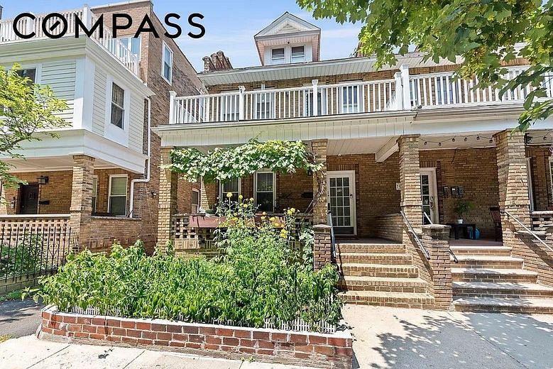 77 Park Terrace West