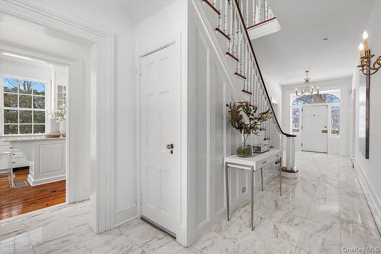 77 Pleasant Ridge Road