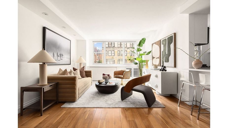 77 Seventh Avenue #3P