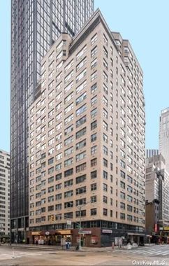Image 1 of 1 for 77 W 55th Street #15G in Manhattan, New York, NY, 10019