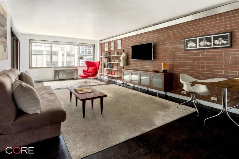 77 West 55th Street #16D