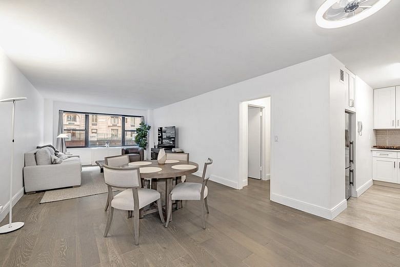 77 West 55th Street #2H