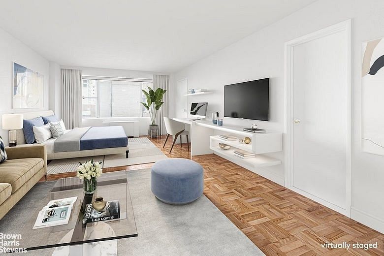 77 West 55th Street #9K