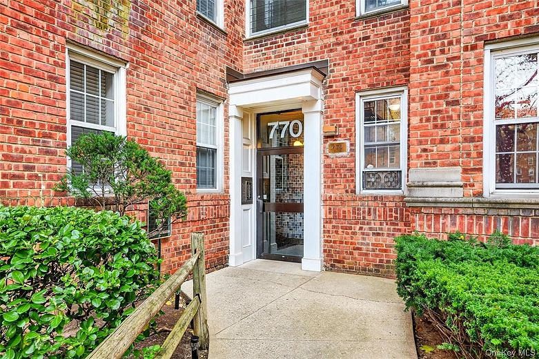 770 Bronx River Road #A36