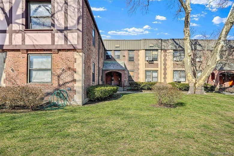 7707 Ditmars Boulevard #2