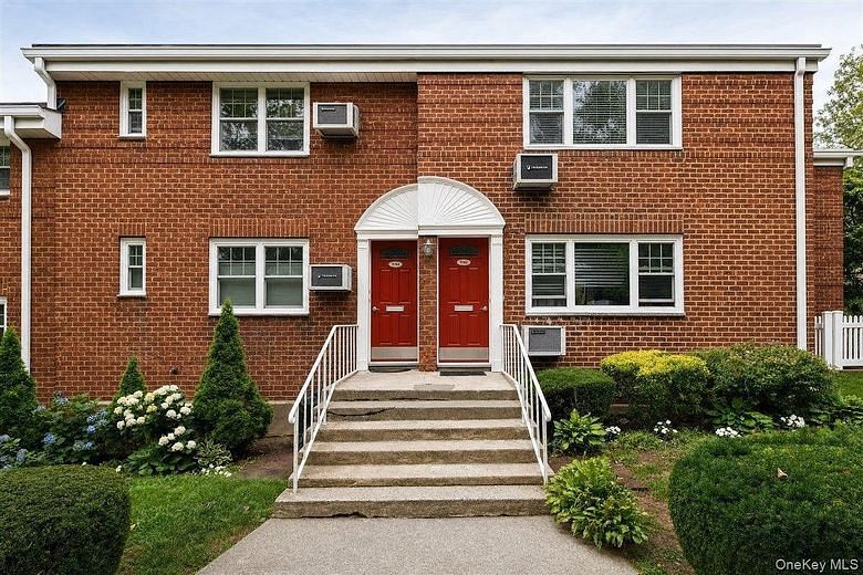 78-02 Cloverdale Boulevard #Upper