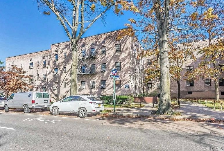78-11 Main Street #3F