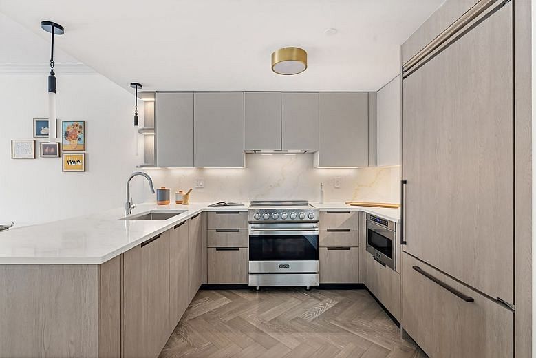 78-29 Austin Street #404