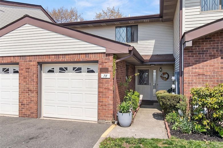 78 Cambridge Drive W