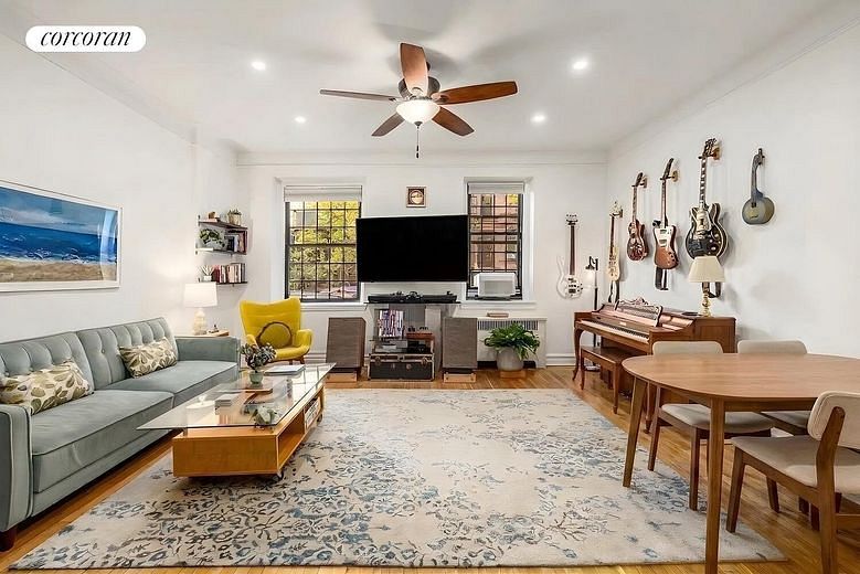 78 Eighth Avenue #1E