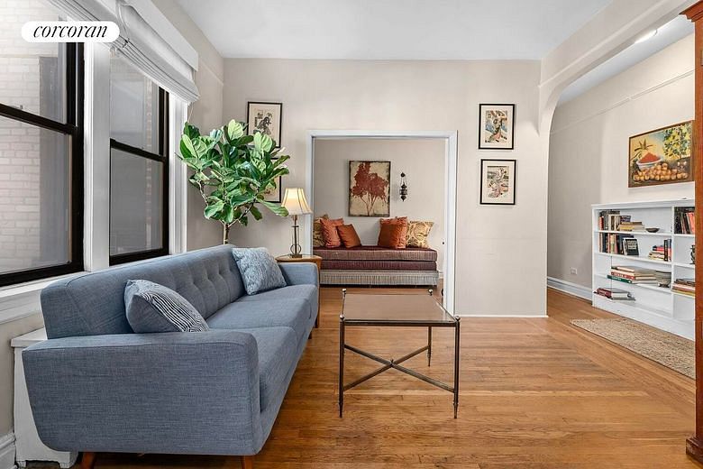 78 Eighth Avenue #5J