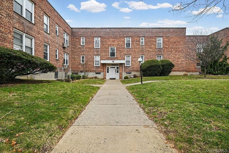 78 Gibson Boulevard #1B