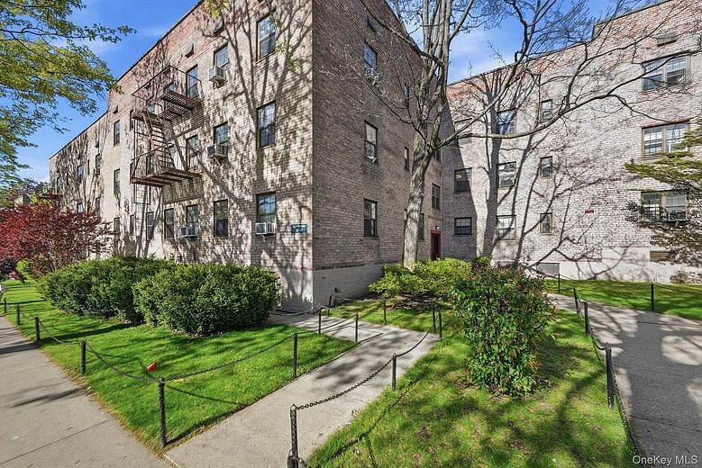 7837 Main Street #2D