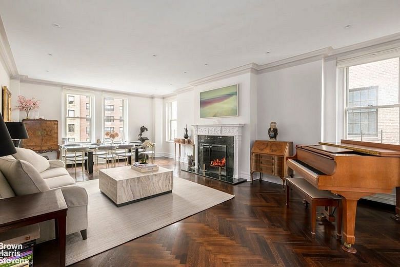 784 Park Avenue #10A