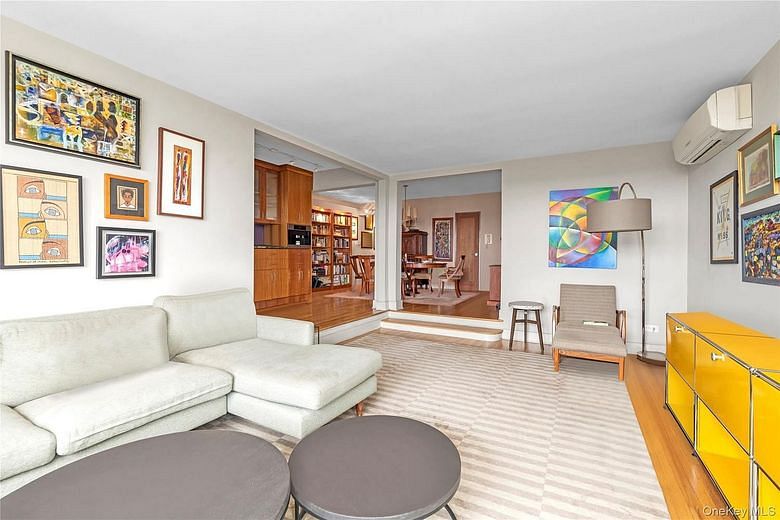 79-10 34th Avenue #7X