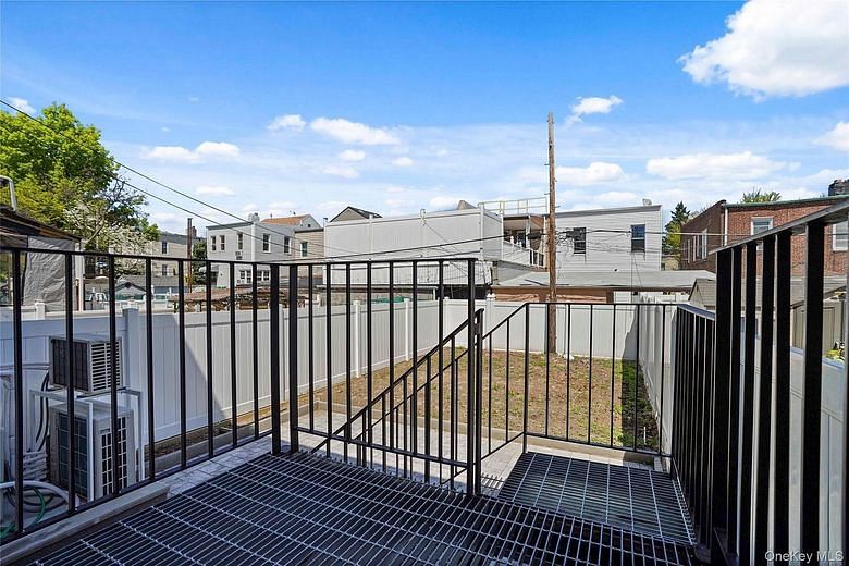 79-23 67 Drive