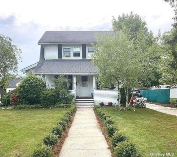 Image 1 of 15 for 79 Grant Avenue in Long Island, East Rockaway, NY, 11518