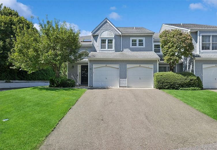 79 Lakebridge Drive S