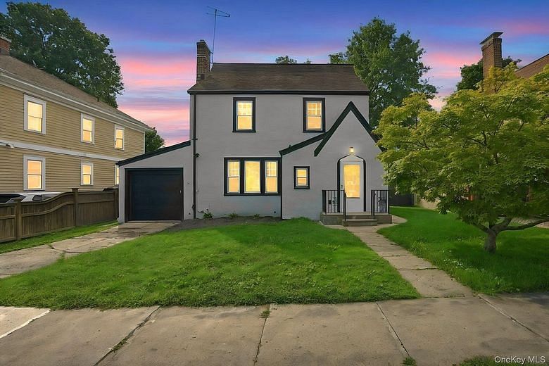 79 Robert Avenue
