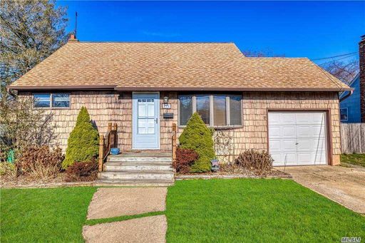 Image 1 of 23 for 218 36th St in Long Island, Lindenhurst, NY, 11757