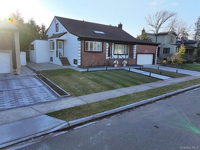 791 Longview Avenue