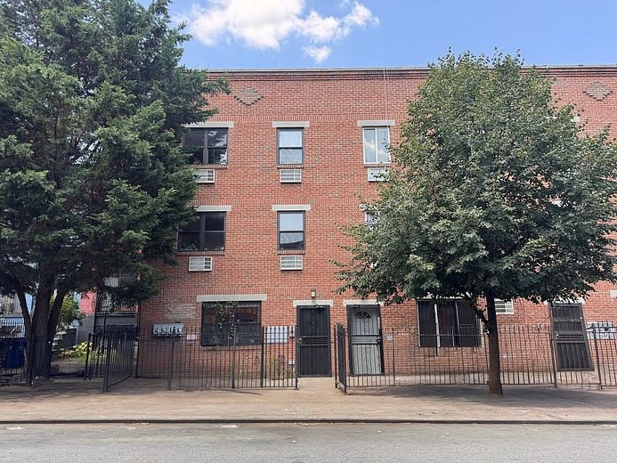 791A Lexington Avenue