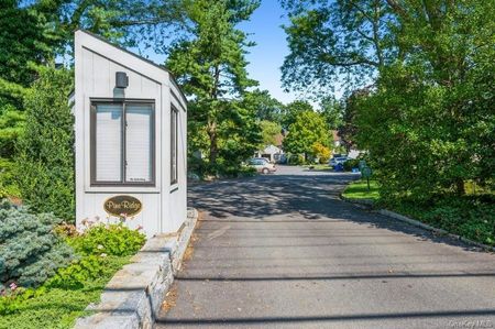 Image 1 of 31 for 6 Pineridge Road in Westchester, Mamaroneck, NY, 10538