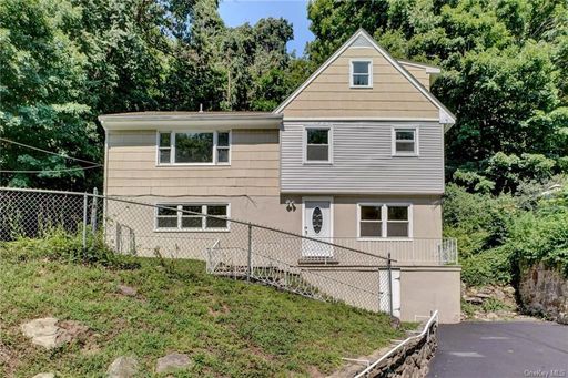 Image 1 of 30 for 348 Sarles Lane in Westchester, Pleasantville, NY, 10570