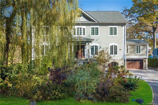 Image 1 of 36 for 28 Pryer Manor Road in Westchester, Larchmont, NY, 10538