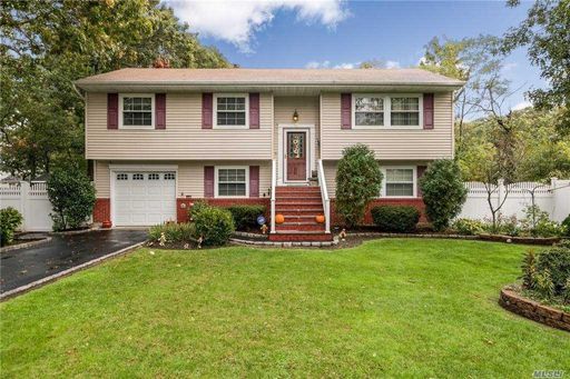 Image 1 of 12 for 1 Avenue A in Long Island, Holbrook, NY, 11741