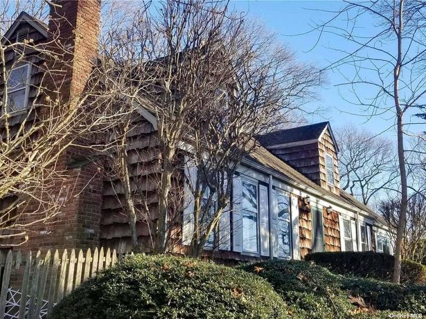 Image 1 of 20 for 118 Makamah Road in Long Island, Northport, NY, 11768