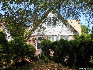 Image 1 of 32 for 47 Locust Drive in Long Island, Amityville, NY, 11701