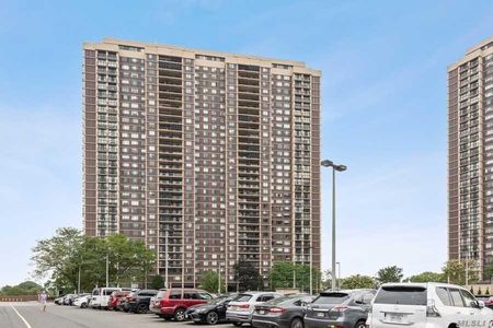 Image 1 of 19 for 27110 Grand Central Parkway #9E in Queens, Floral Park, NY, 11005