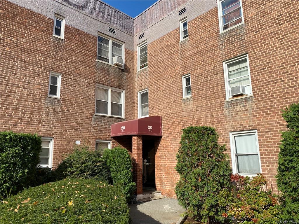 20 Davenport Avenue #3F in Westchester, New Rochelle, NY 10805