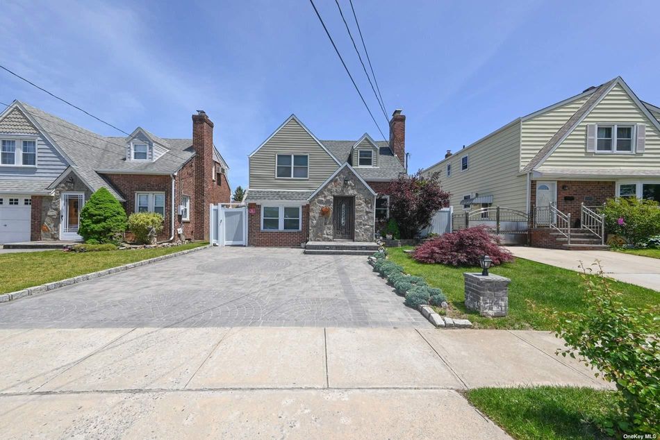 Image 1 of 25 for 50 Poppy Avenue in Long Island, Franklin Square, NY, 11010
