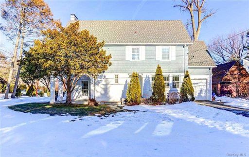 Image 1 of 31 for 14 Mitchell Road in Long Island, Port Washington, NY, 11050