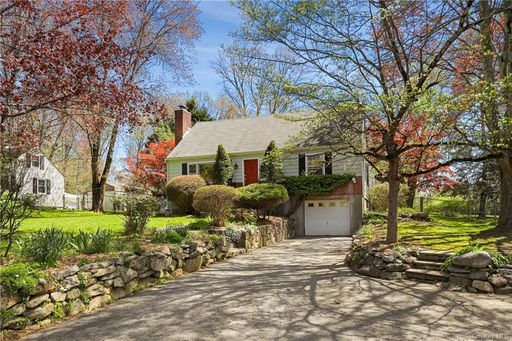 Image 1 of 29 for 2898 Quinlan Street in Westchester, Yorktown, NY, 10598