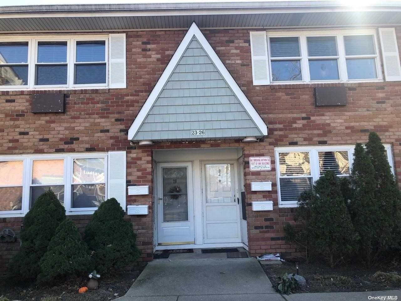 100 Connetquot Avenue #24 in Long Island, East Islip, NY 11730