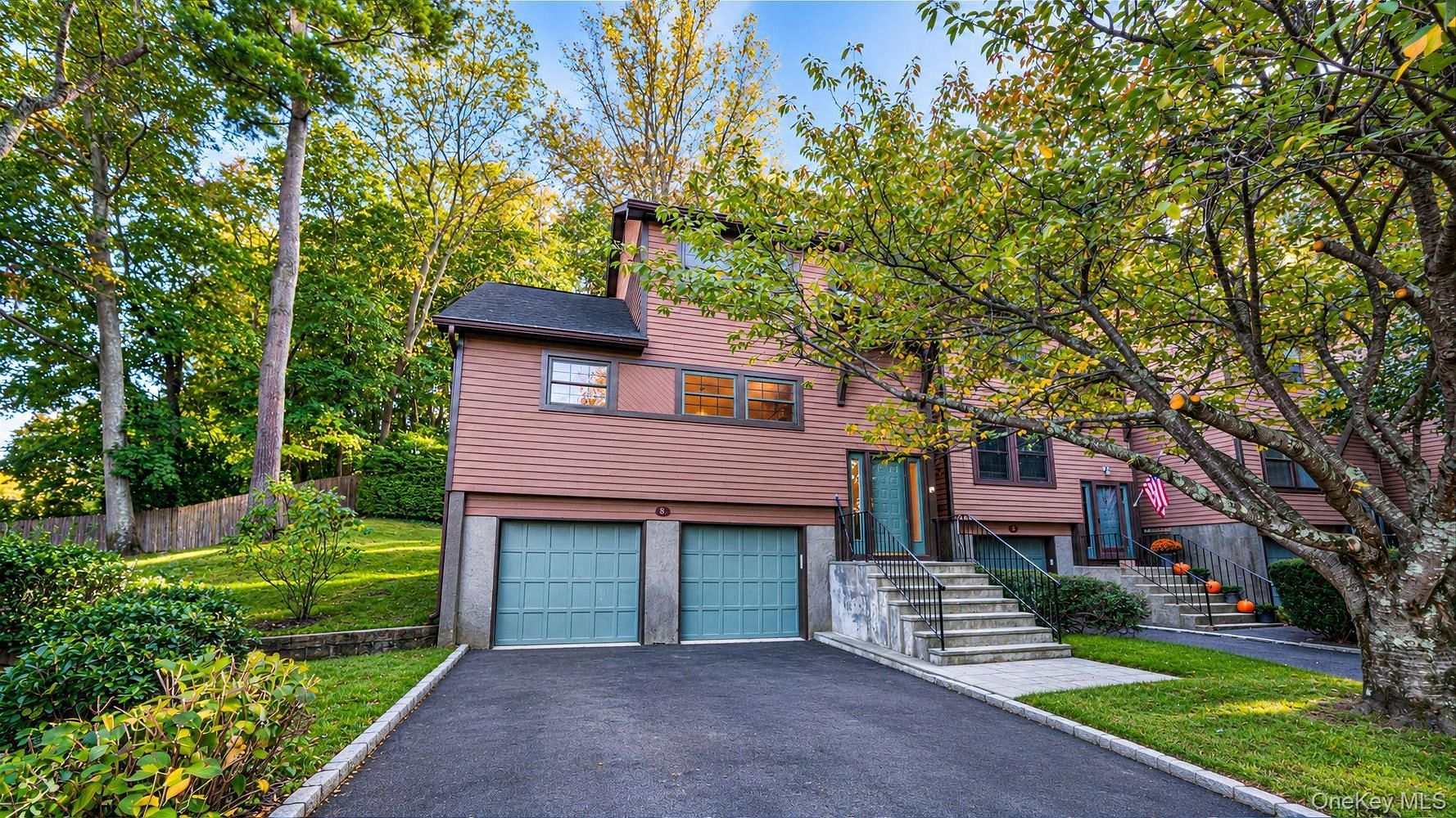 8 Adams Court