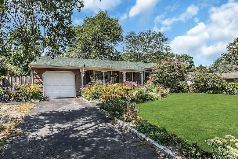 8 Baymens Court