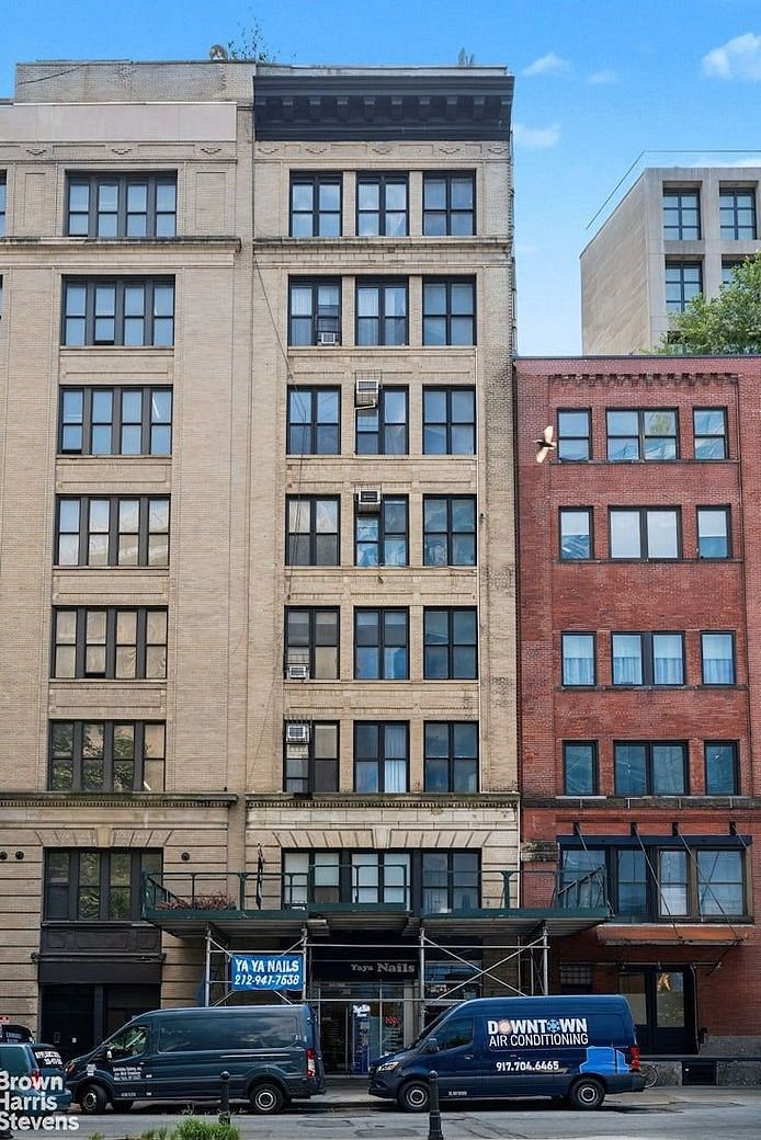 8 Beach Street